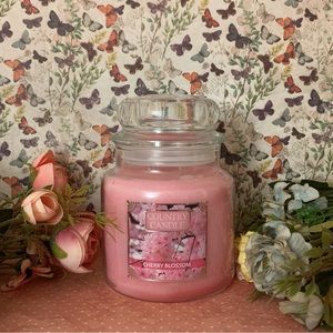 Kringle candle cherry blossom medium country jar 16oz
